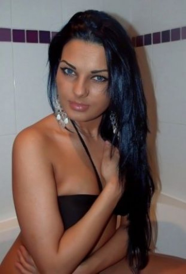 Erotic Massages Otago: COMPLETE MASSAGE? I’M A HORNY, VERY SEXY WITH RICH BUTTOCKS FOR THE SERVICE