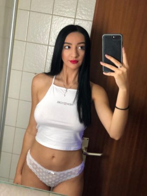 Erotic Massages Wellington: WE HAD FUN? I AM VERY GOOD, VERY COMPLETE WITH RICH BREASTS TO SATISFY YOU
