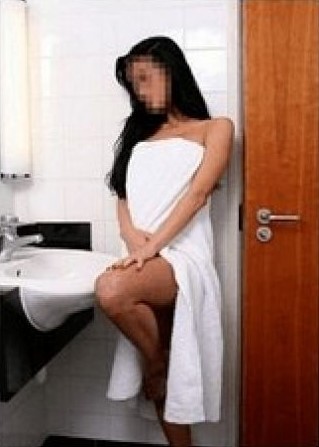 Erotic Massages Tasman: COME TO MY HOTEL I AM EXCLUSIVE, VERY SEXY WITH NICE TITS TO GO OUT