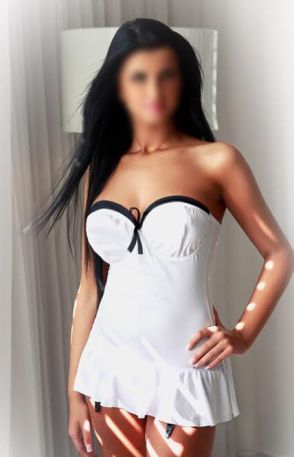 Erotic Massages Auckland: HELLO SWEETBOY I AM YOUR PANTHER, MATURE TO RELAX WITH OUT PRIVIOUSE APPOINTMENT